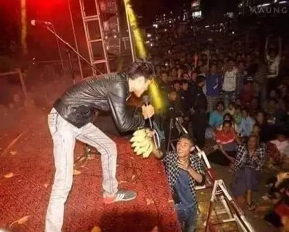 momen merusak suasana jadi absurd © berbagai sumber momen merusak suasana jadi absurd © berbagai sumber
