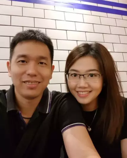 atlet bulu tangkis dan pasangan Berbagai sumber