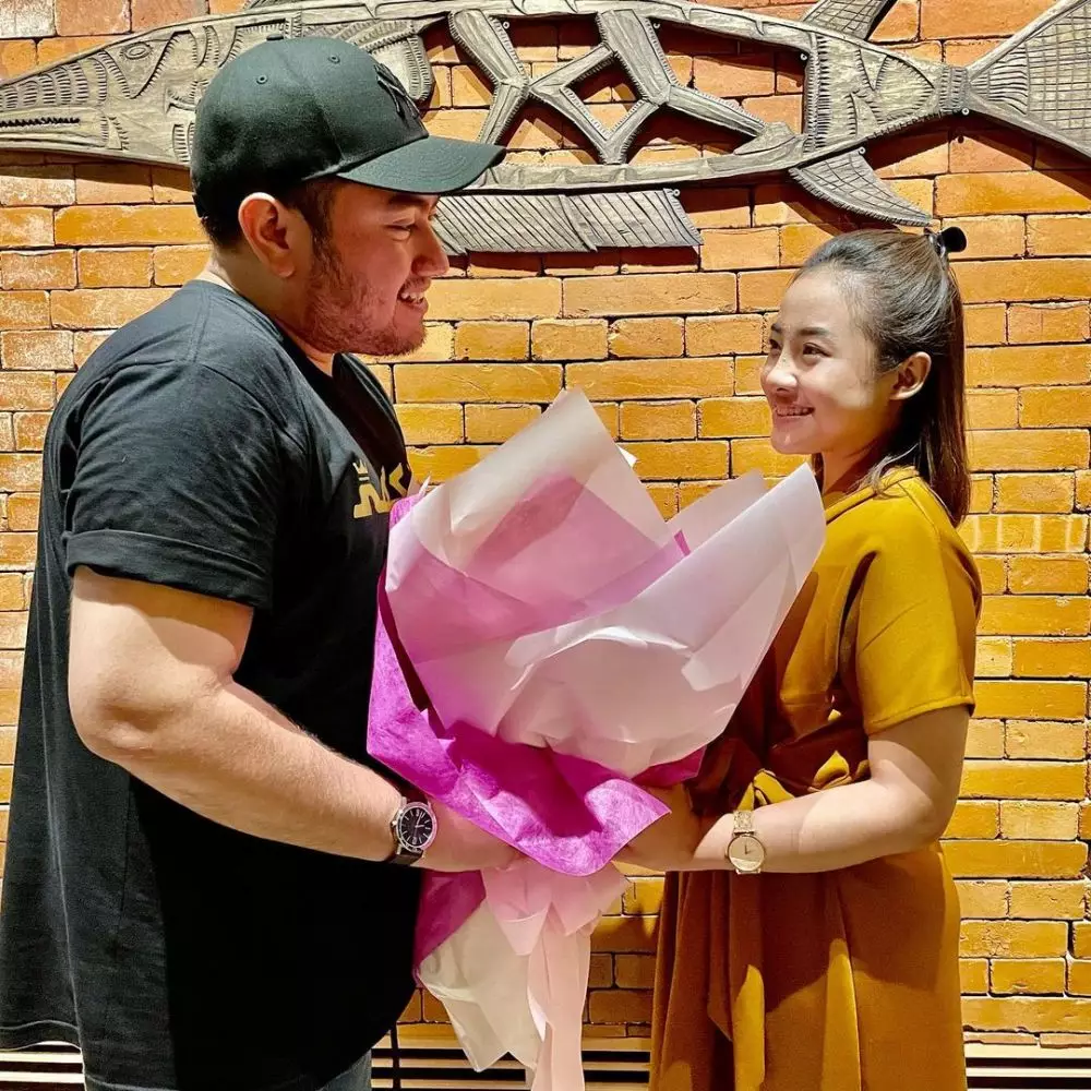 Momen ultah Findi Artika Bintang Pantura 6 © Instagram Momen ultah Findi Artika Bintang Pantura 6 © Instagram