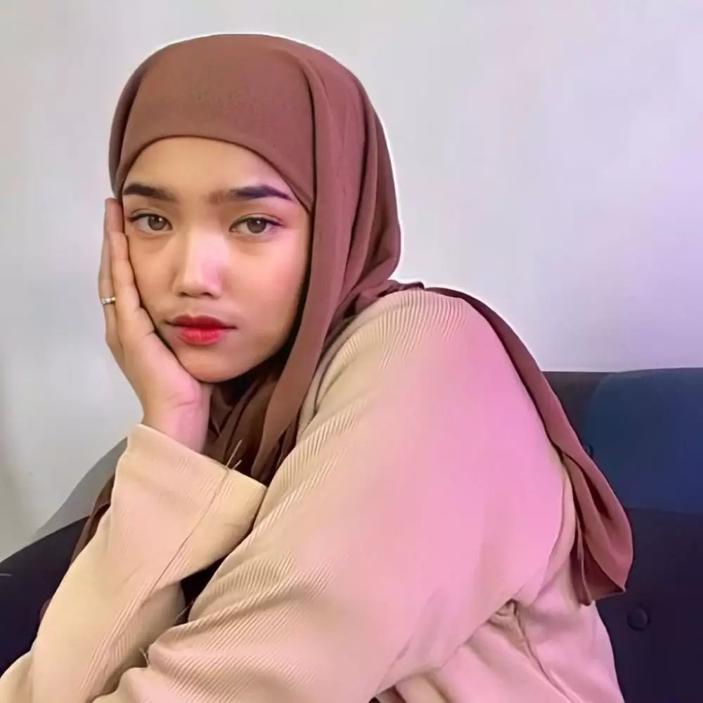 Potret wallpaper HP Thariq Halilintar, paras Fuji bikin salfok © 2022 brilio.net Potret wallpaper HP Thariq Halilintar, paras Fuji bikin salfok © 2022 brilio.net