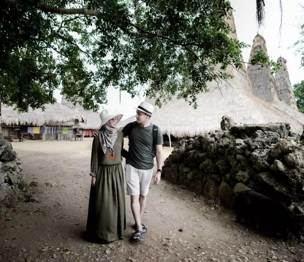 9 Momen aktor langganan peran selingkuh bareng pasangan asli © 2022 brilio.net