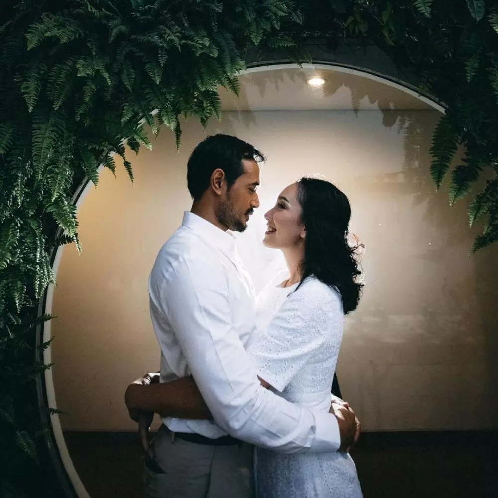 9 Momen aktor langganan peran selingkuh bareng pasangan asli © 2022 brilio.net