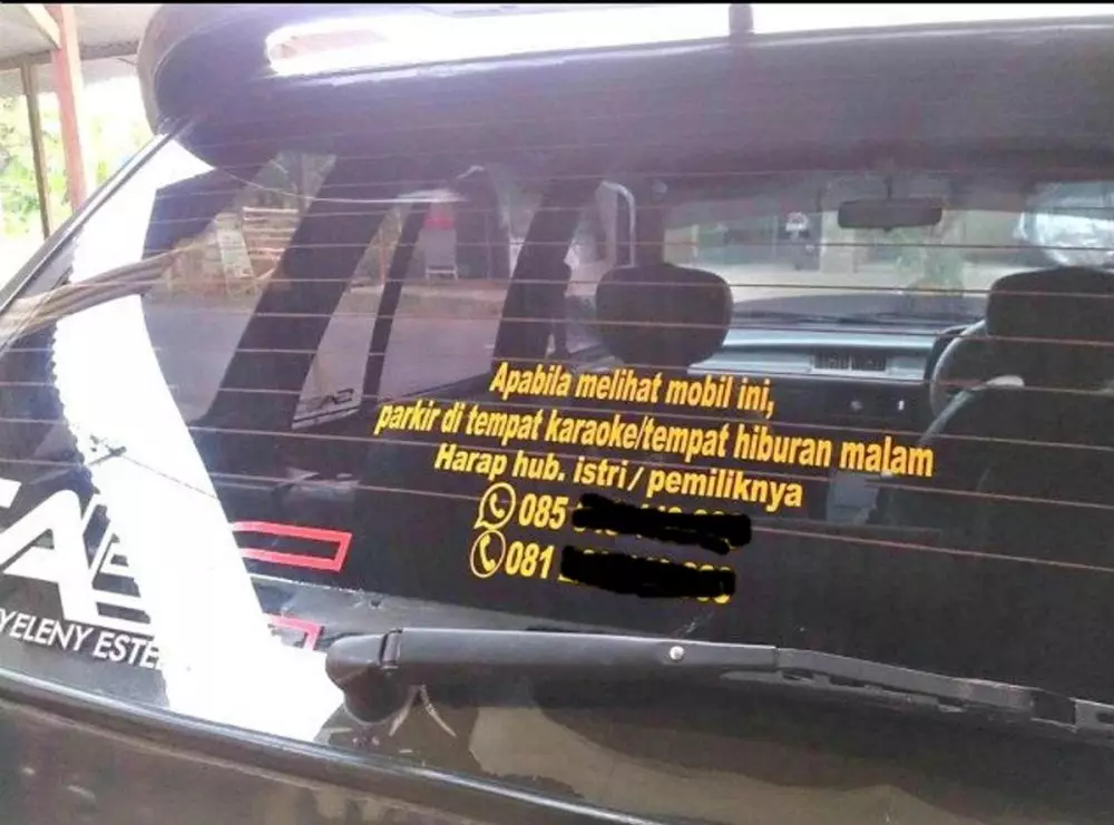 tulisan lucu di badan mobil © berbagai sumber
