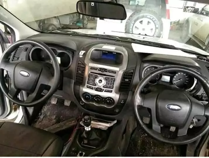 Interior mobil ngakak © Facebook