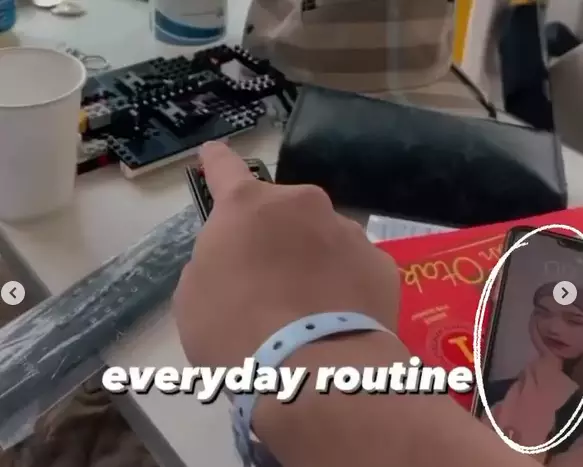 Wallpaper HP YouTuber Berbagai sumber 