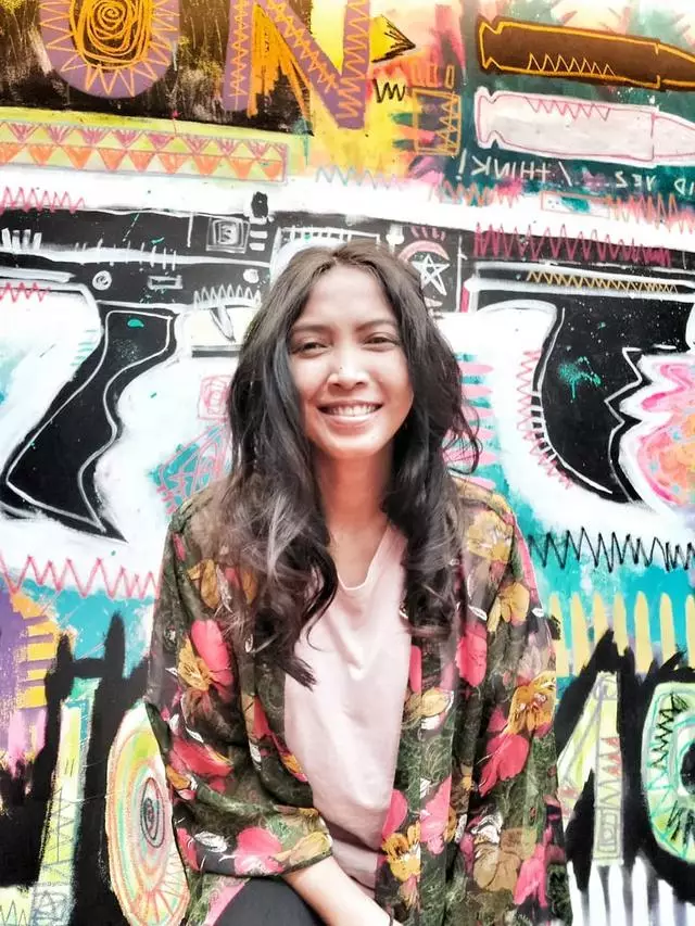gaya Mbok Tun di keseharian © Instagram gaya Mbok Tun di keseharian © Instagram