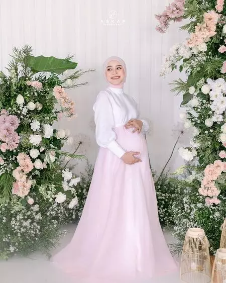 gaya maternity shoot Lesty Kejora © Instagram