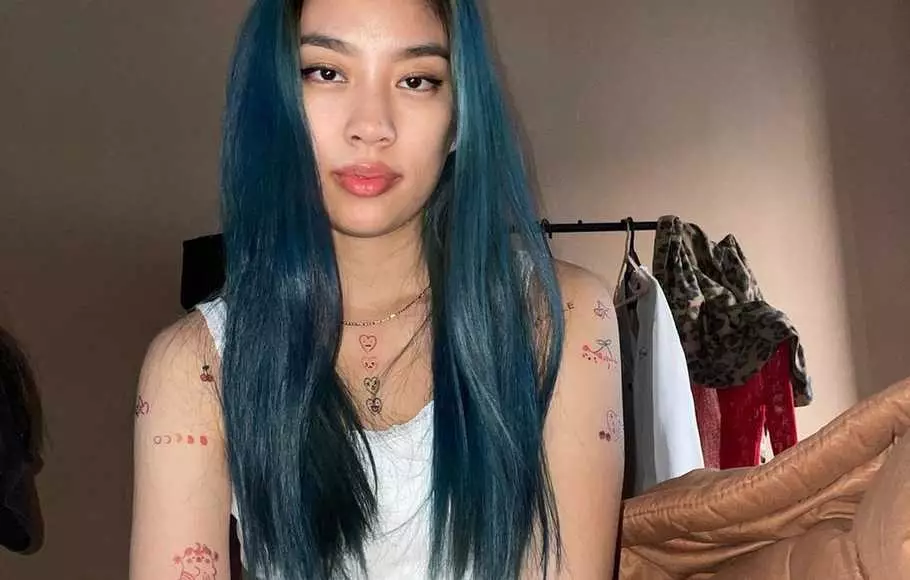 Pesona anak rocker ini bikin kaum adam jatuh hati Berbagai sumber 