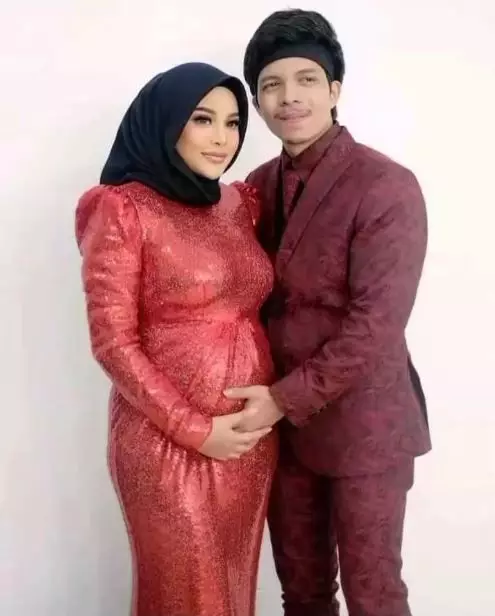 Seleb bakal jadi orang tua di tahun 2022 Berbagai sumber 