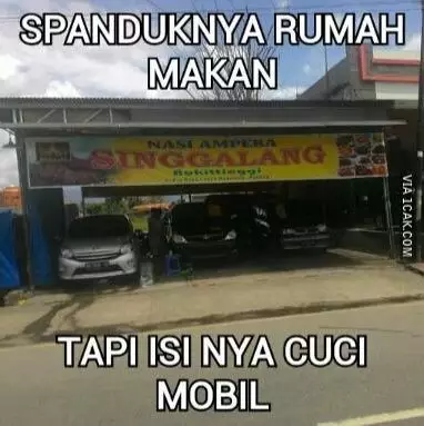 orang bersihkan kendaraan © berbagai sumber