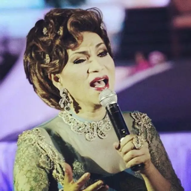 Transformasi Dorce Gamalama dari awal karier hingga kini Instagram