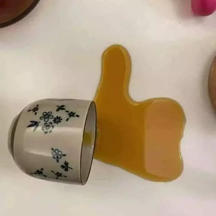 nyaris apes waktu mau makan ngeselin © Instagram nyaris apes waktu mau makan ngeselin © Instagram