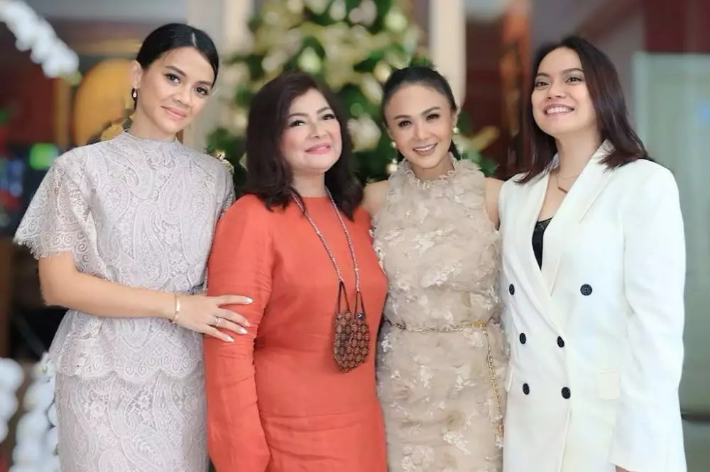 potret akrab Yuni Shara dan Nur Afni Octavia © Instagram