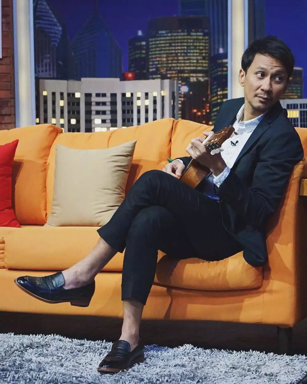 seleb ini sukses sebagai host  © 2022 berbagai sumber