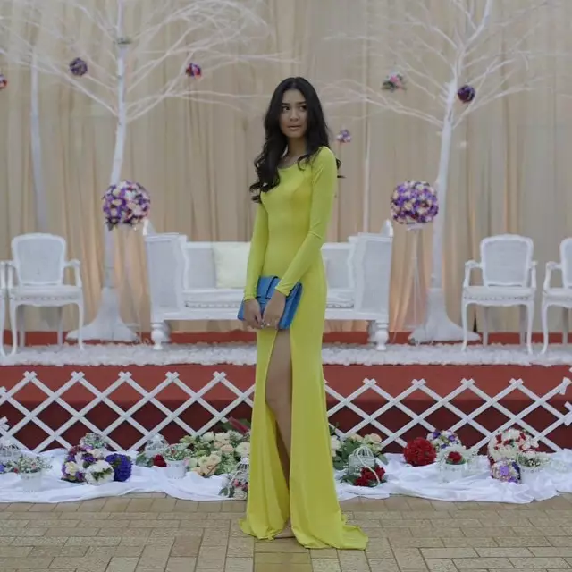 gaya mikha tambayong saat kondangan © instagram gaya mikha tambayong saat kondangan © instagram