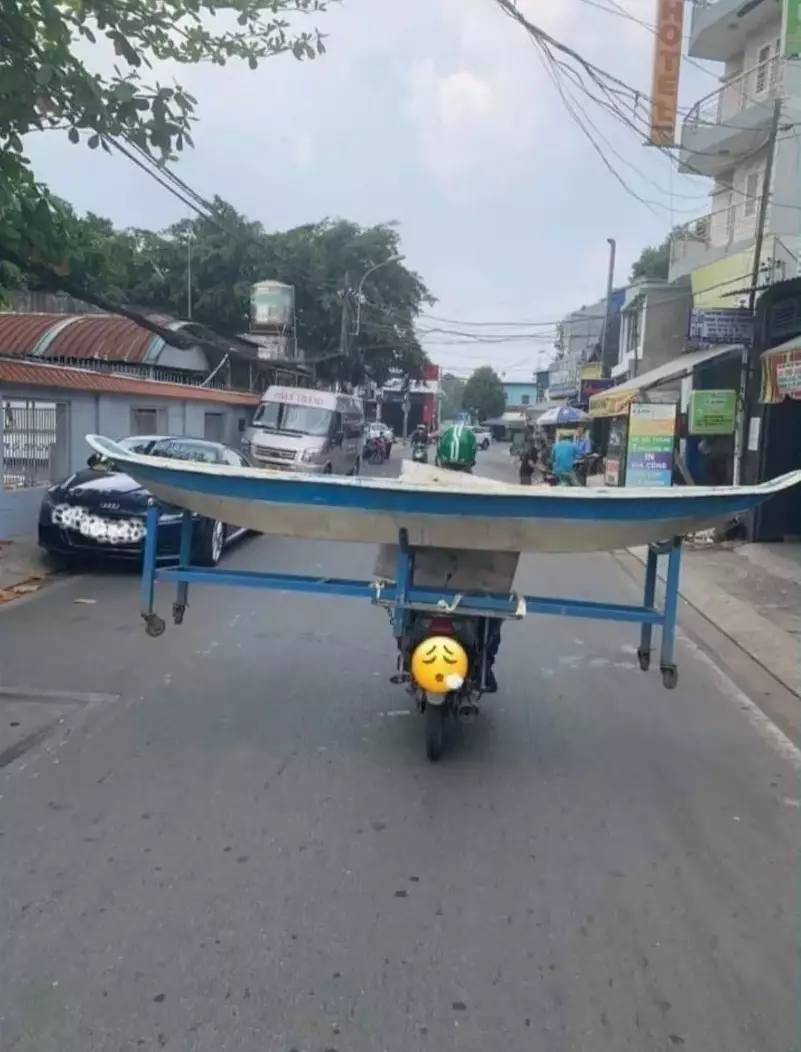 bawaan driver ojek online besar banget © Instagram bawaan driver ojek online besar banget © Instagram