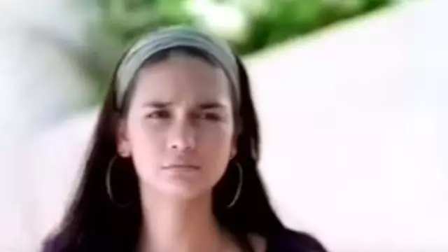 Potret lawas Luna Maya di sinetron dan film Berbagai sumber  Potret lawas Luna Maya di sinetron dan film Berbagai sumber