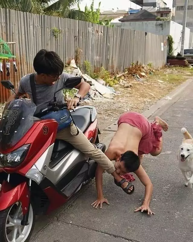 momen bikin tegang waktu jalan-jalan © Instagram momen bikin tegang waktu jalan-jalan © Instagram