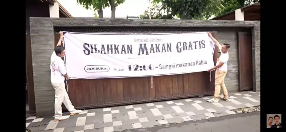 Baim Wong buka rumah makan gratis © 2022 berbagai sumber Baim Wong buka rumah makan gratis © 2022 berbagai sumber