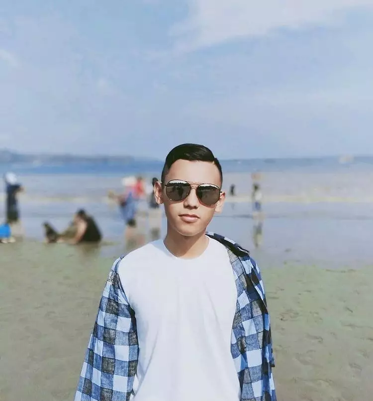 Pesona Egra Conan kekasih baru Kekeyi Berbagai sumber 