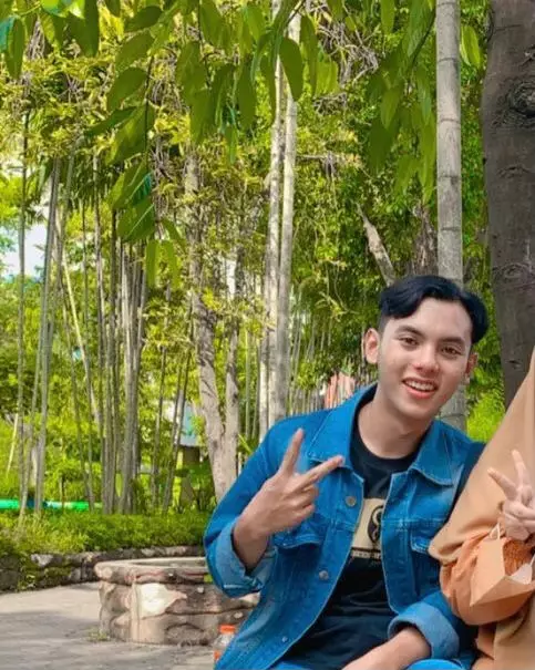 Pesona Egra Conan kekasih baru Kekeyi Berbagai sumber 