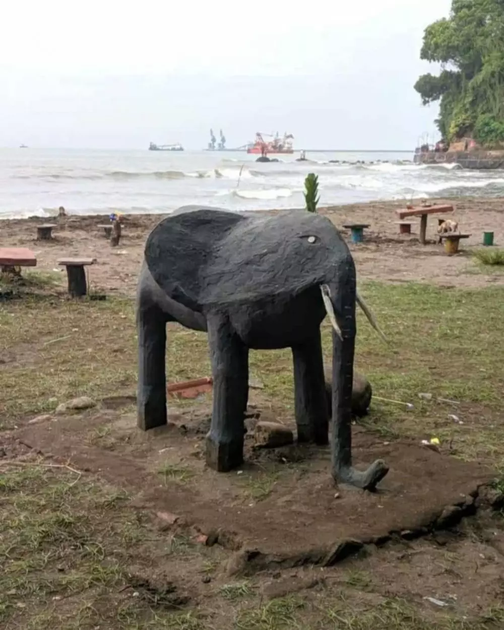 penampakan di taman bermain bingungin © Instagram penampakan di taman bermain bingungin © Instagram