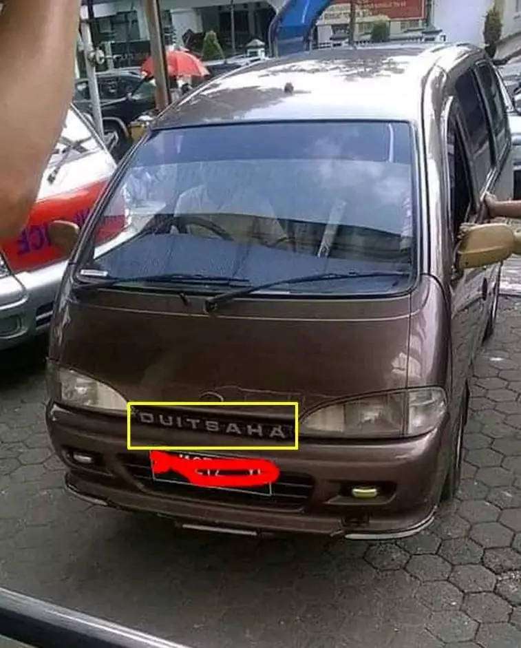 pelesetan lucu merek mobil © berbagai sumber