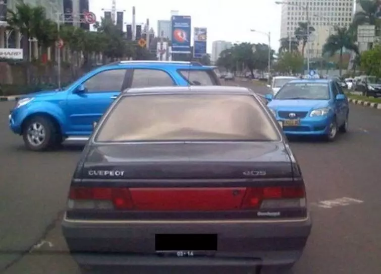 pelesetan lucu merek mobil © berbagai sumber