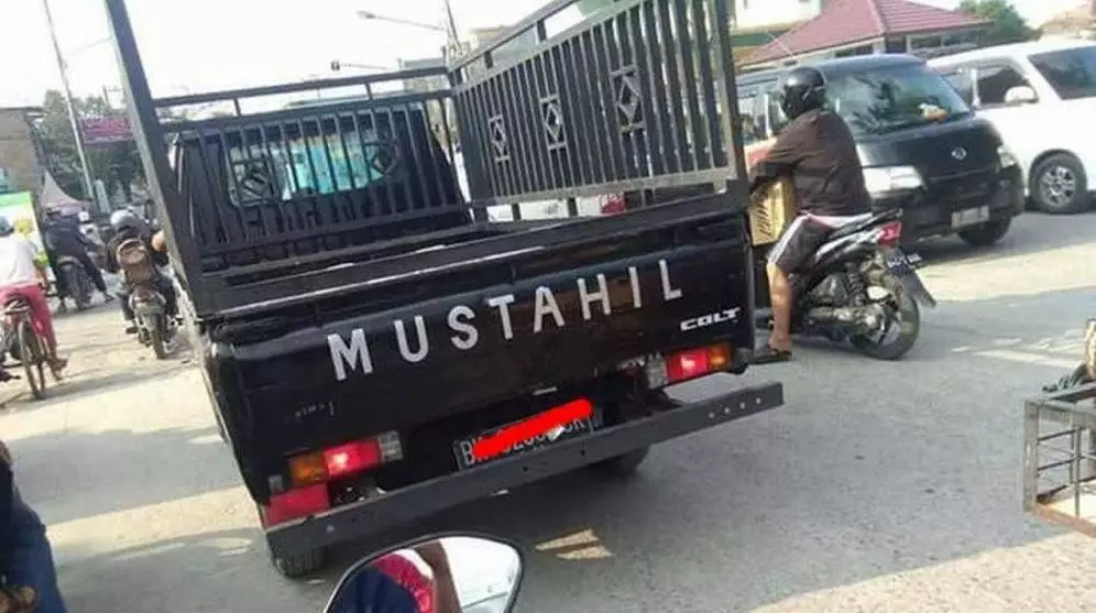 pelesetan lucu merek mobil © berbagai sumber