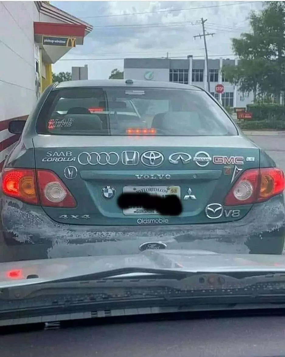 pelesetan lucu merek mobil © berbagai sumber