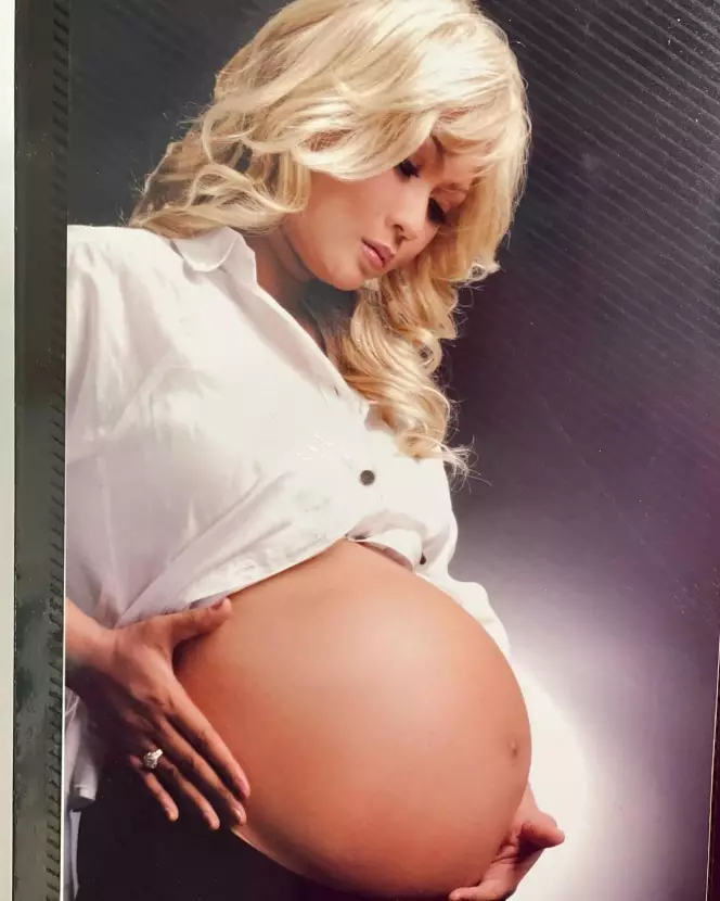 potret lawas maternity shoot Inul Daratista © Instagram