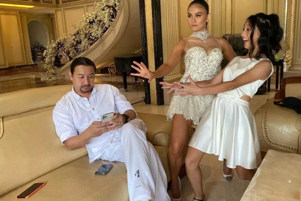 potret kompak Agnez Mo bareng kakak Instagram