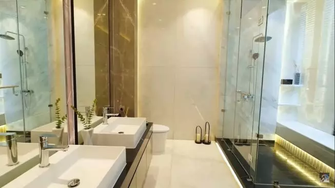 Potret kamar mandi 7 artis sinetron Berbagai sumber Potret kamar mandi 7 artis sinetron Berbagai sumber