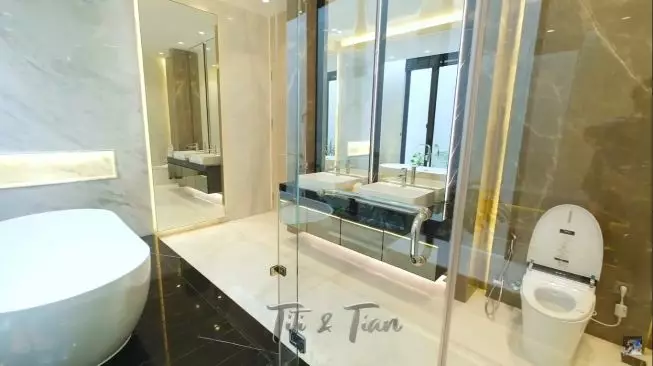 Potret kamar mandi 7 artis sinetron Berbagai sumber Potret kamar mandi 7 artis sinetron Berbagai sumber