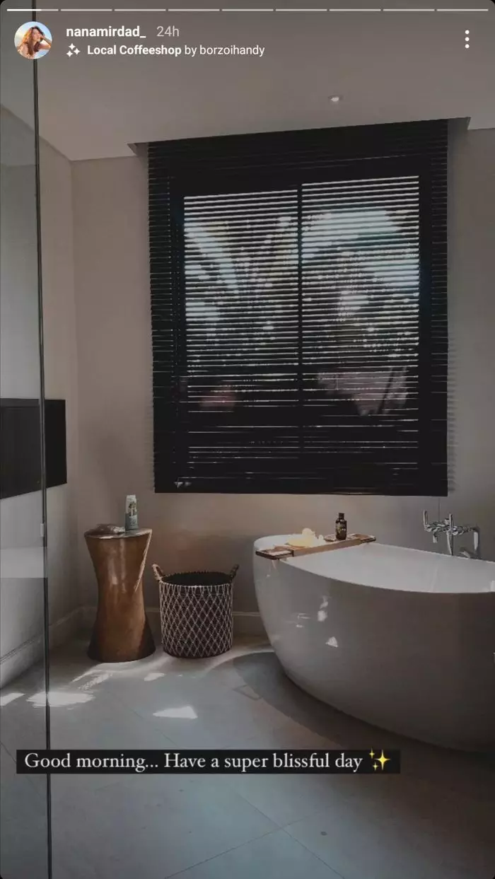 Potret kamar mandi 7 artis sinetron Berbagai sumber Potret kamar mandi 7 artis sinetron Berbagai sumber