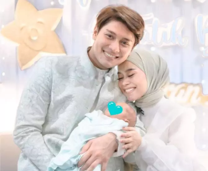 Lesty Kejora momong anak Berbagai sumber