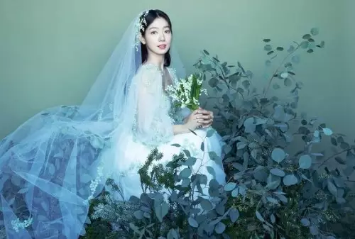 potret bahagia Park Shin Hye dan Choi Tae Joon © Instagram potret bahagia Park Shin Hye dan Choi Tae Joon © Instagram