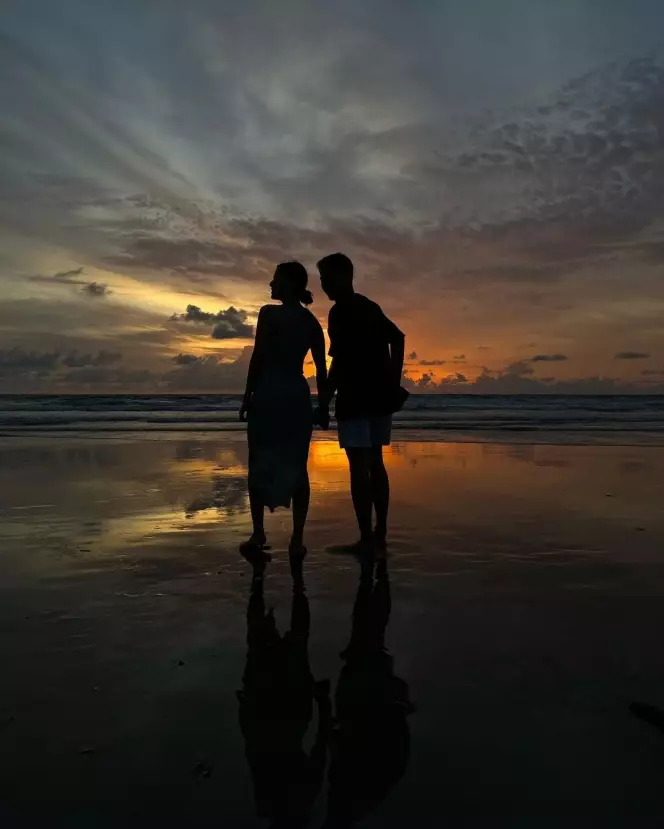 momen mesra Susan Sameh dan Fajar Alfian © berbagai sumber