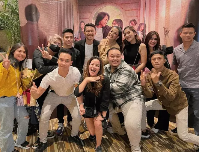 momen mesra Susan Sameh dan Fajar Alfian © berbagai sumber