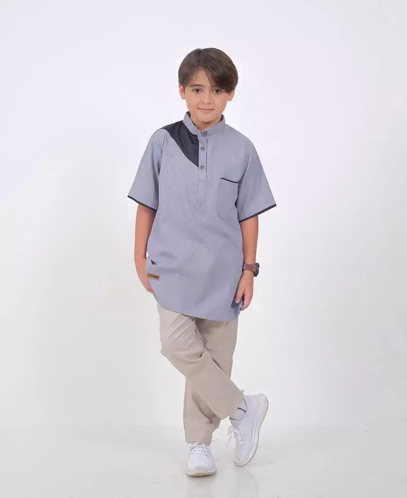 Nama asli dan nama panggung pemain layangan putus © Nama asli dan nama panggung pemain layangan putus ©