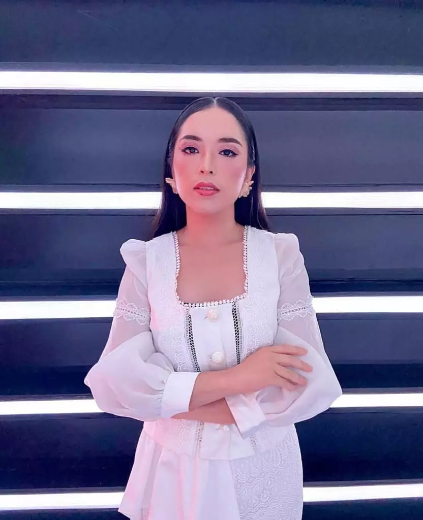 Nama asli dan nama panggung pemain layangan putus © Nama asli dan nama panggung pemain layangan putus ©