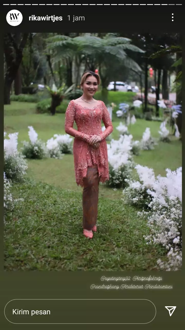 pesona ayu ting ting di lamaran adik © instagram