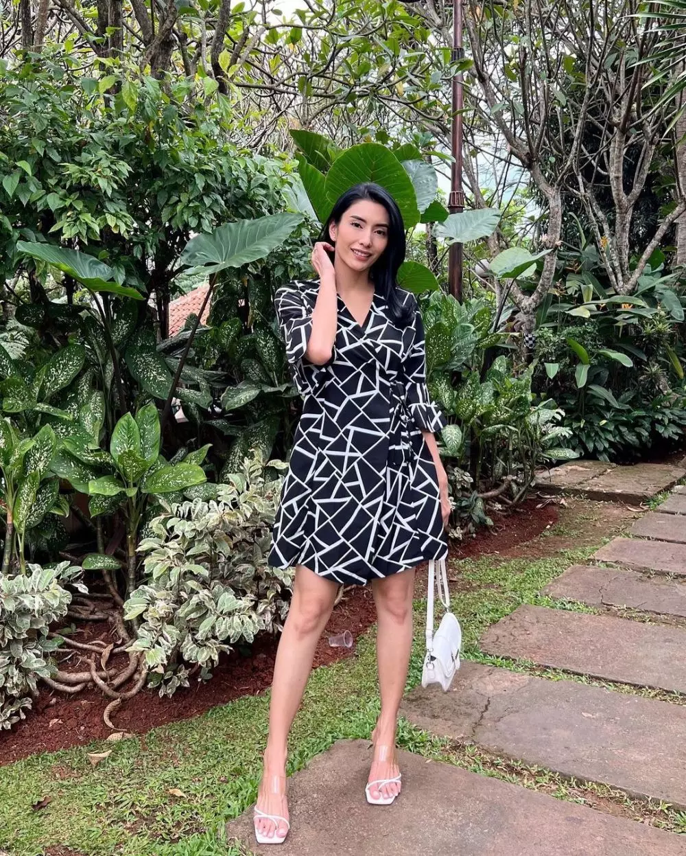 seleb langganan jadi pelakor © instagram seleb langganan jadi pelakor © instagram