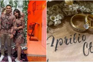 9 Momen lamaran Aprilio Manganang, berlangsung sederhana di rumah