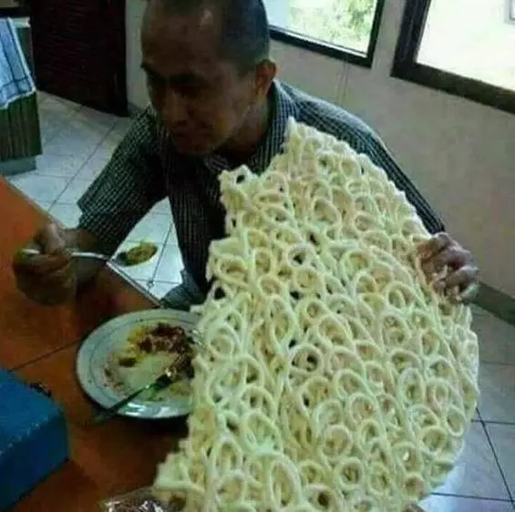 bapak bapak pakai barang besar © berbagai sumber bapak bapak pakai barang besar © berbagai sumber