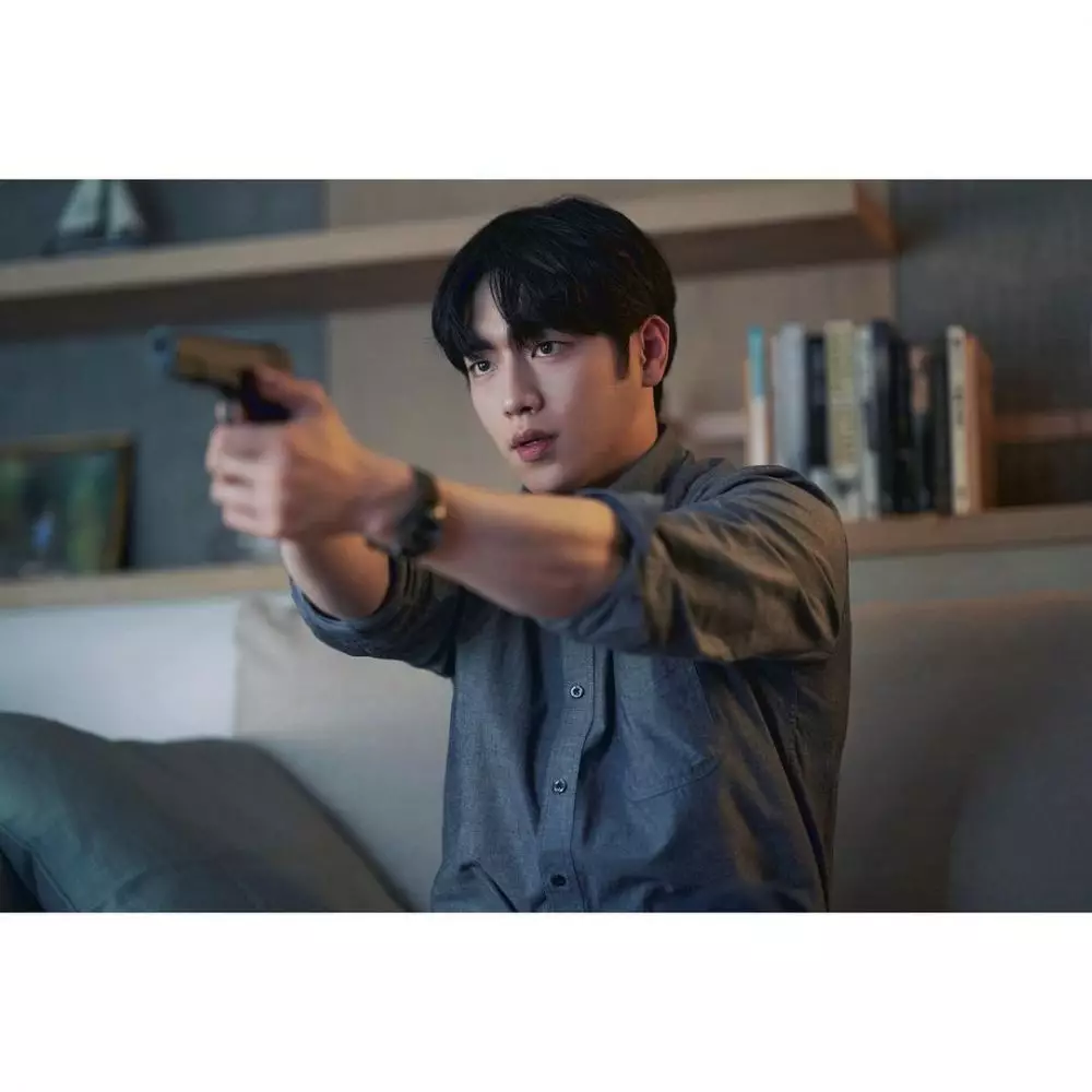 cuplikan Seo Kang-joon di drama Grid © Instagram