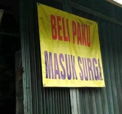 nama toko malah lucu bikin heran © Twitter