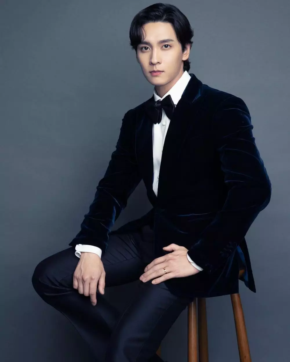 baby bump Park Shin-hye Berbagai sumber