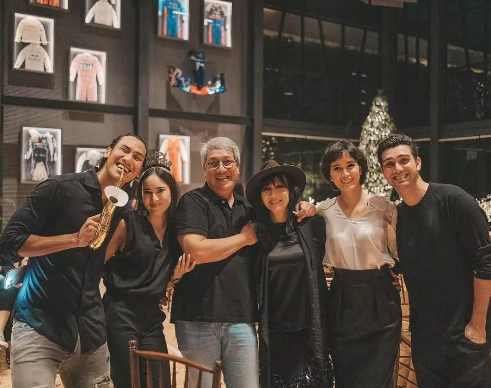 potret mesra sean dan naarah joesoef © instagram