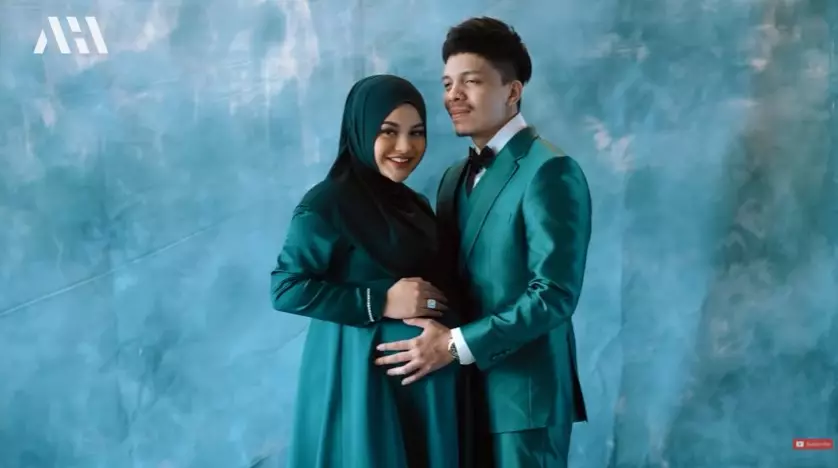 momen Aurel Atta jalani maternity shoot terbaru © YouTube